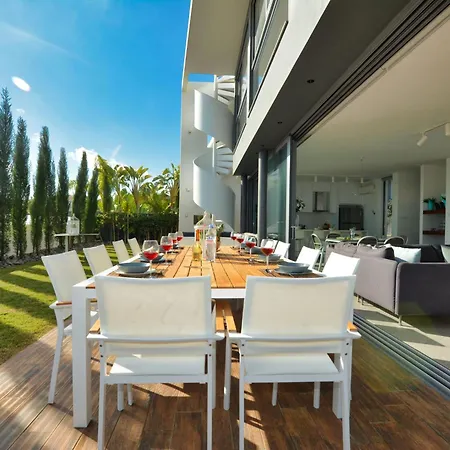 Protaras Ferienvilla Mit Privatem Pool- Whirlpool By Interhome 別荘 パラリムニ