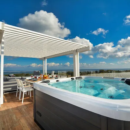 Protaras Ferienvilla Mit Privatem Pool- Whirlpool By Interhome *