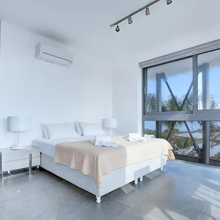 別荘 Protaras Ferienvilla Mit Privatem Pool- Whirlpool By Interhome