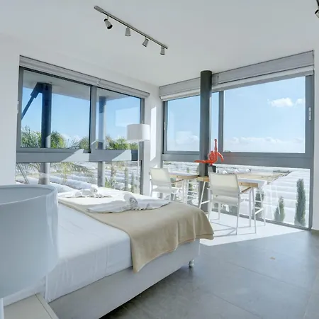 Protaras Ferienvilla Mit Privatem Pool- Whirlpool By Interhome *