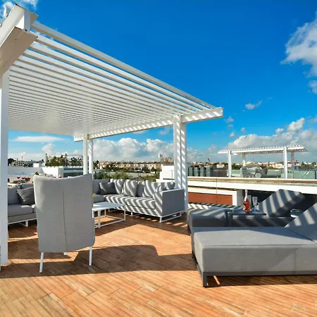 別荘 Protaras Ferienvilla Mit Privatem Pool- Whirlpool By Interhome パラリムニ