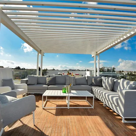 別荘 Protaras Ferienvilla Mit Privatem Pool- Whirlpool By Interhome パラリムニ
