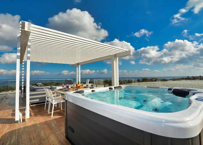 Protaras Ferienvilla Mit Privatem Pool- Whirlpool By Interhome *