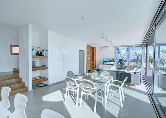 Protaras Ferienvilla Mit Privatem Pool- Whirlpool By Interhome Paralímni