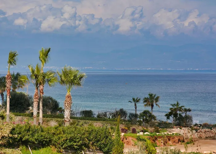 Hébergement de vacances Protaras Ferienvilla Mit Privatem Pool- Whirlpool By Interhome *